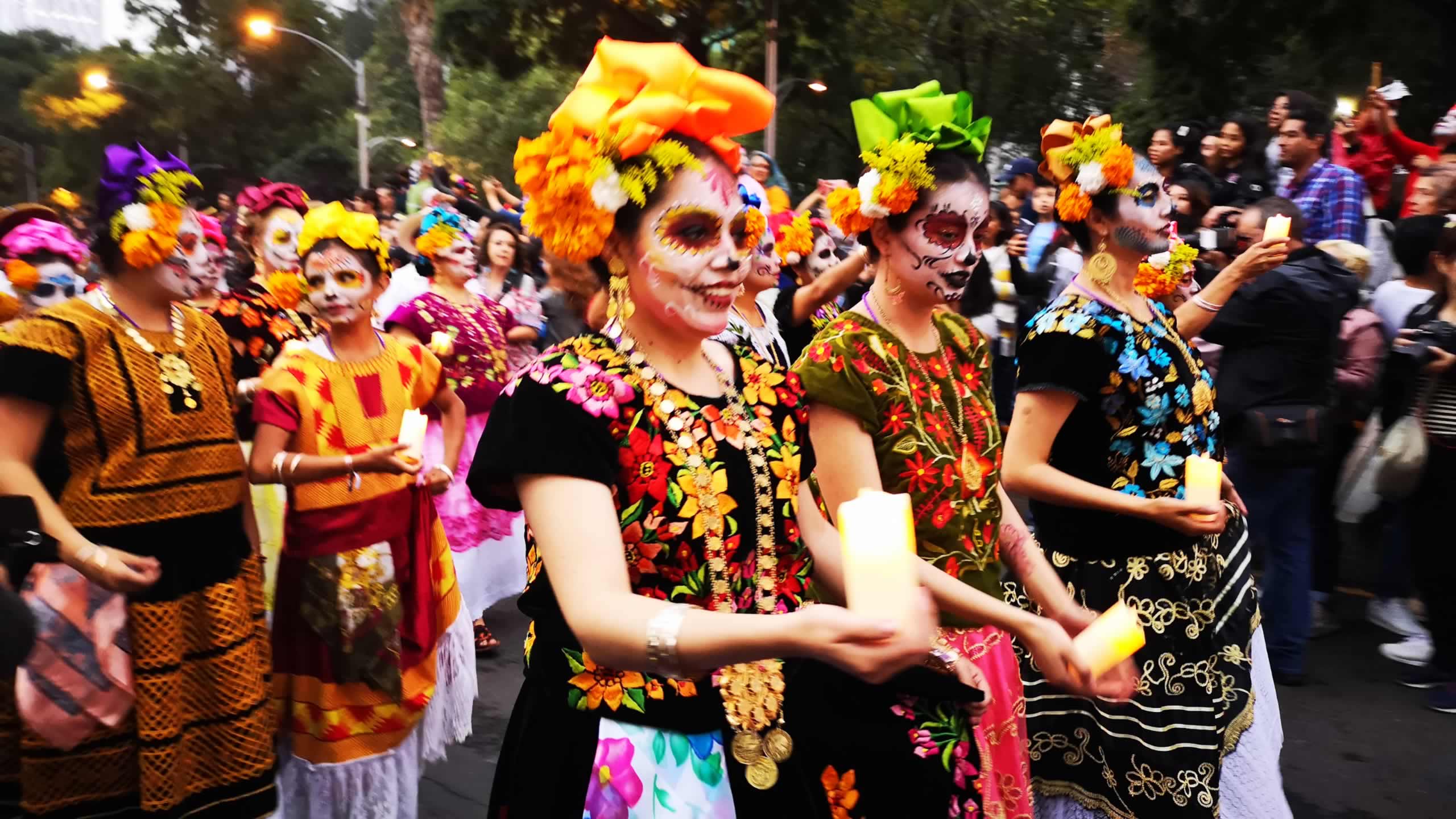 Retire-in-Mexico-dia-de-muertos-2560-x-1440-o